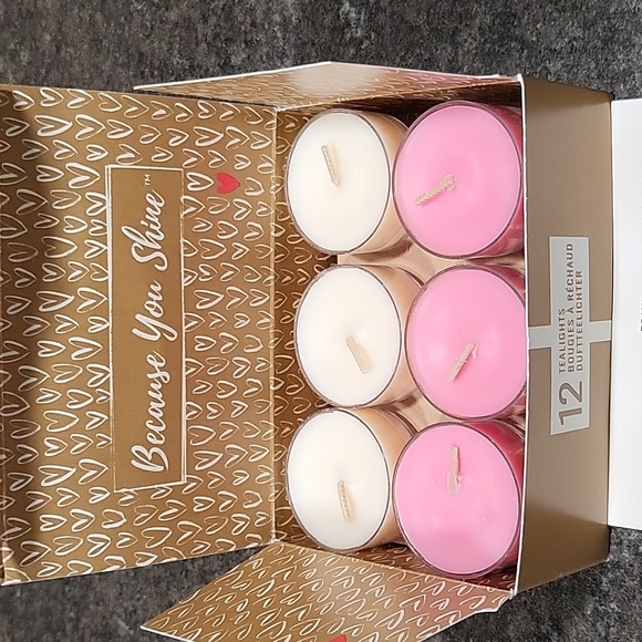 Partylite Tealight Holder and 12-Pack Sampler of Tealights - Picture 3 of 4